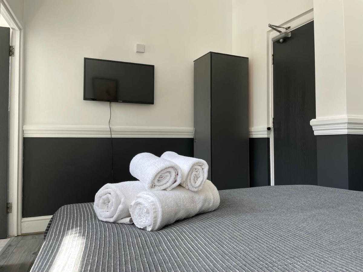 Pluxa Bearwood Hotel Double Beds With Ensuite And Car Park Birmingham Esterno foto